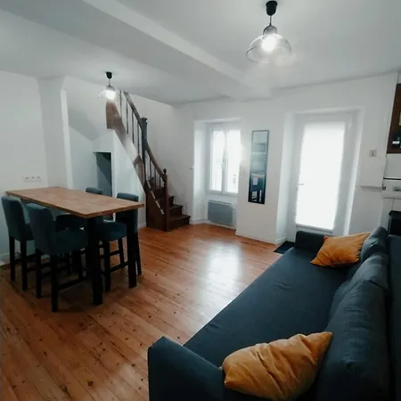 C'cozy - Grande Maison Calme Et Lumineuse بيت للعطل *